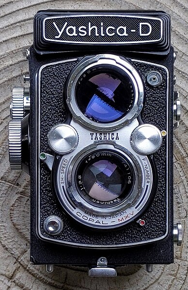 File:Yashica-D front.jpg